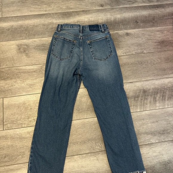 Abercrombie High Rise Ankle Straight Jean - Picture 2 of 2